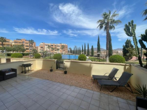 Stunning 2 bedroom ground floor apartment with garden